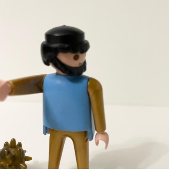 Playmobil Geobra 1974 Vintage Gold Mediaeval Armour Figure - Picture 9 of 11